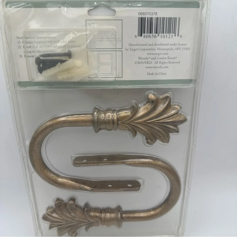 Waverly Garden Room Drapery Metal curtain Drapes Holdbacks/ Scarfhooks Set